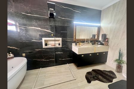 Casa à venda com 3 quartos, 279m² em Jardim Ipanema, Santo André