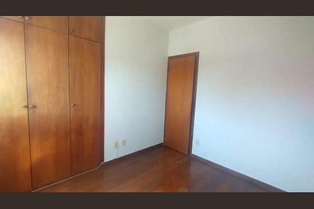 Quarto de apartamento para alugar com 2 quartos, 70m² em Santa Efigênia, Belo Horizonte