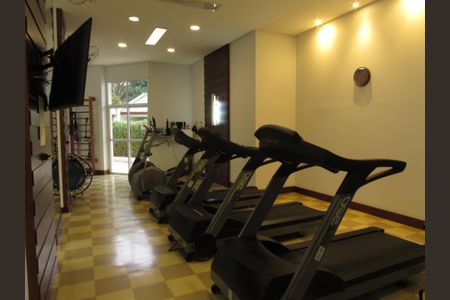 Apartamento à venda com 225m², 3 quartos e 3 vagasÁrea comum - Academia