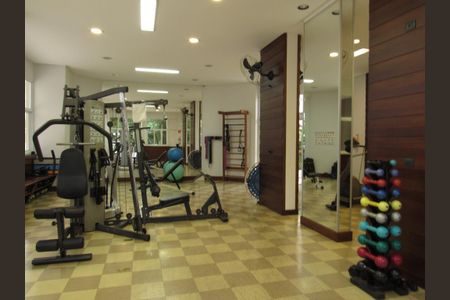 Apartamento à venda com 225m², 3 quartos e 3 vagasÁrea comum - Academia