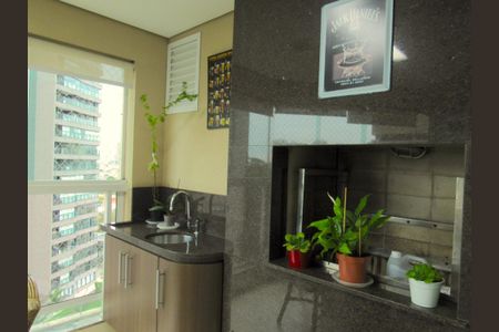 Apartamento à venda com 225m², 3 quartos e 3 vagasCozinha - Varanda Gourmet