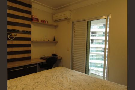 Apartamento à venda com 225m², 3 quartos e 3 vagasSuíte 2