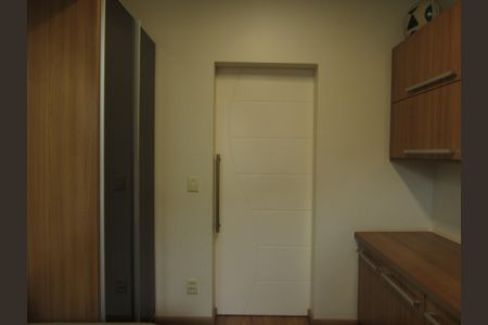 Apartamento à venda com 225m², 3 quartos e 3 vagasEscritório