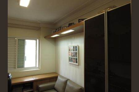 Apartamento à venda com 225m², 3 quartos e 3 vagasEscritório