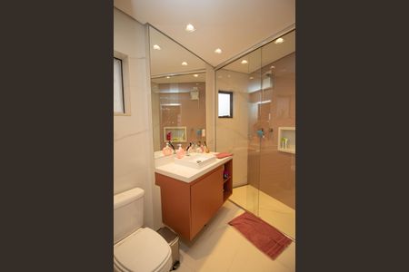 Apartamento à venda com 190m², 3 quartos e 3 vagasBanheiro da Suíte 2