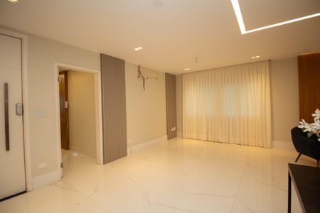 Apartamento à venda com 190m², 3 quartos e 3 vagasSala