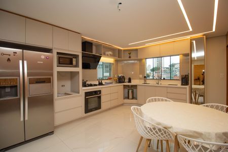 Apartamento à venda com 190m², 3 quartos e 3 vagasCozinha