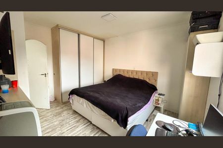 Casa à venda com 2 quartos, 153m² em Jardim Las Vegas, Santo André