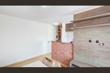 Sala de apartamento à venda com 2 quartos, 50m² em Quitaúna, Osasco