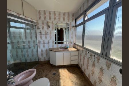 Apartamento para alugar com 270m², 4 quartos e 2 vagasBanheiro da Suíte 1