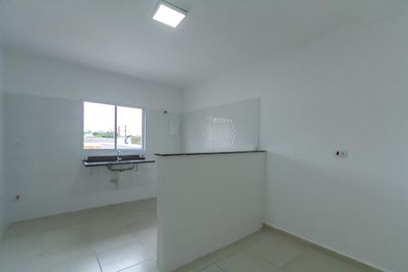 Cozinha e Área de Serviço de casa para alugar com 1 quarto, 32m² em Vila Dayse, São Bernardo do Campo