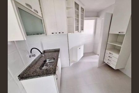 Cozinha de apartamento para alugar com 3 quartos, 69m² em Parada Inglesa, São Paulo