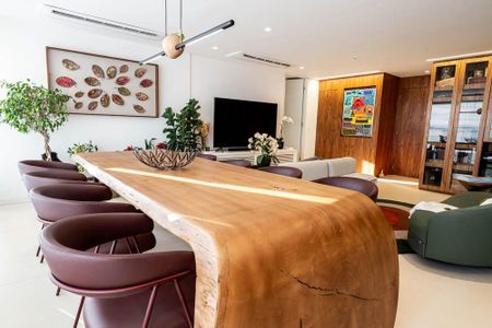 Apartamento à venda com 110m², 1 quarto e 2 vagasSala