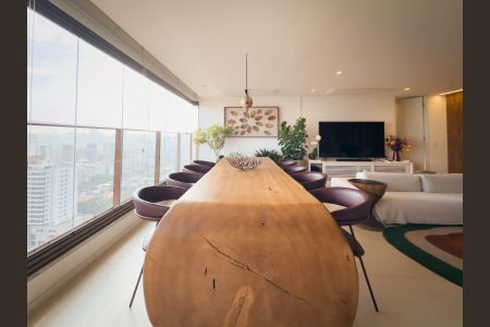 Apartamento à venda com 110m², 1 quarto e 2 vagasSala