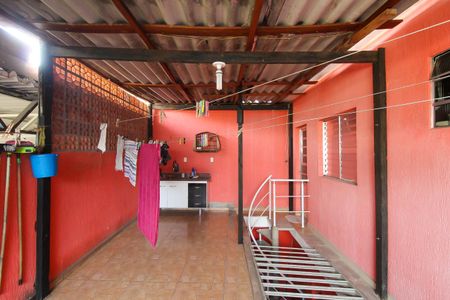 Casa à venda com 133m², 4 quartos e 2 vagas Casa à venda com 133m², 4 quartos e 2 vagasÁrea externa