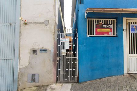 Casa à venda com 133m², 4 quartos e 2 vagas Casa à venda com 133m², 4 quartos e 2 vagasFachada