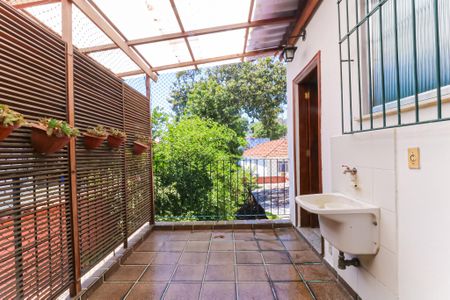 Casa à venda com 170m², 2 quartos e 5 vagasÁrea de Serviço