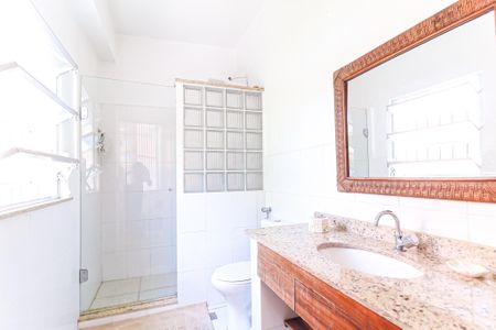 Casa à venda com 170m², 2 quartos e 5 vagasBanheiro 2