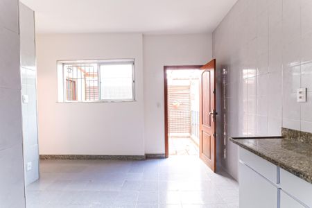 Casa à venda com 170m², 2 quartos e 5 vagasCozinha