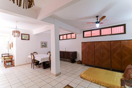 Casa à venda com 170m², 2 quartos e 5 vagasSala 2 