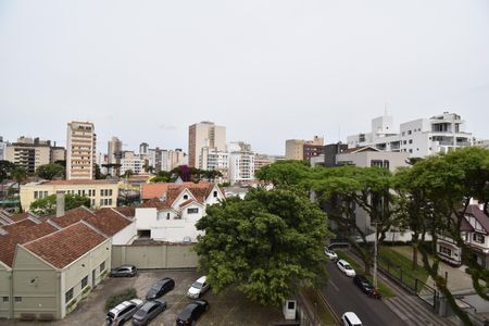 Vista da Suíte de apartamento para alugar com 4 quartos, 149m² em Alto da Xv, Curitiba