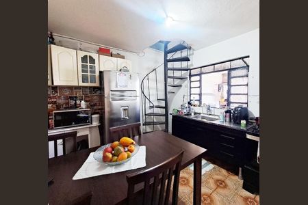 Cozinha de casa à venda com 3 quartos, 80m² em Bandeiras, Osasco