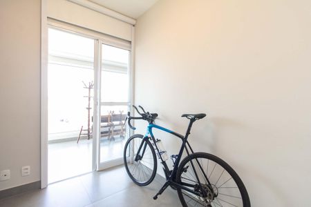 Quarto de apartamento para alugar com 2 quartos, 65m² em Jardim da Gloria, São Paulo