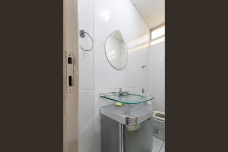 Apartamento à venda com 42m², 2 quartos e 1 vagaBanheiro Social