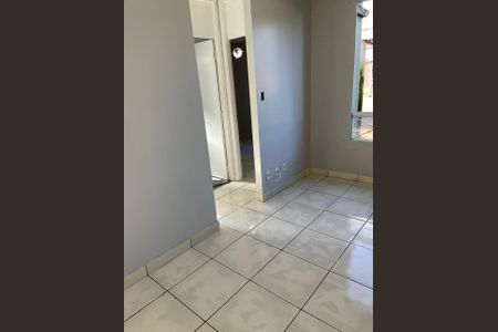 Sala de apartamento à venda com 2 quartos, 44m² em Fátima, Canoas
