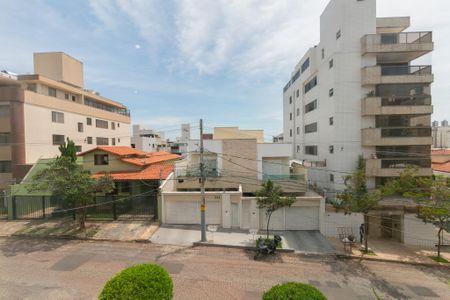 Casa à venda com 393m², 4 quartos e 3 vagas