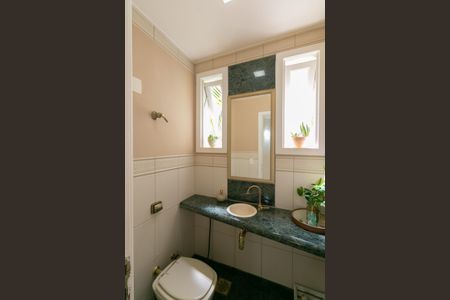 Casa à venda com 393m², 4 quartos e 3 vagas