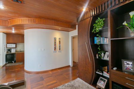 Casa à venda com 393m², 4 quartos e 3 vagas