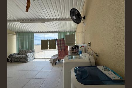 Apartamento à venda com 144m², 2 quartos e 2 vagas Apartamento à venda com 144m², 2 quartos e 2 vagasLavanderia 2