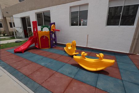 Apartamento para alugar com 40m², 2 quartos e sem vagaÁrea comum - Playground