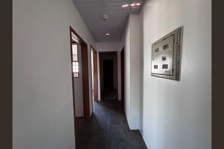 Casa para alugar com 90m², 2 quartos e 1 vaga Casa para alugar com 90m², 2 quartos e 1 vagaCorredor