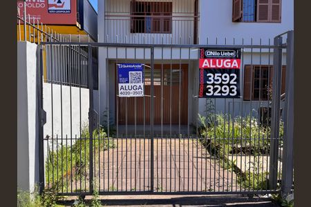 Studio para alugar com 40m², 1 quarto e 1 vaga Studio para alugar com 40m², 1 quarto e 1 vagaFachada + Placa