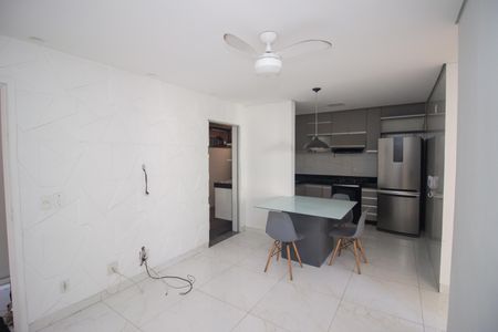 Sala de apartamento para alugar com 2 quartos, 63m² em Kennedy, Contagem