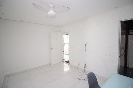 Sala de apartamento para alugar com 2 quartos, 63m² em Kennedy, Contagem