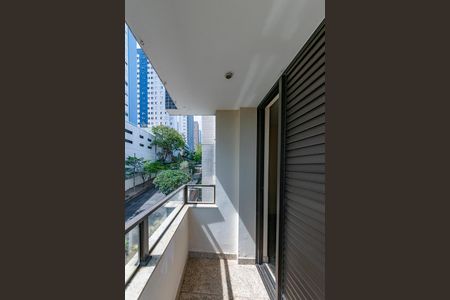 Apartamento à venda com 140m², 3 quartos e 3 vagasVaranda da Suíte