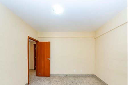 Apartamento à venda com 140m², 3 quartos e 3 vagasQuarto 3