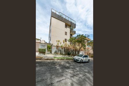 Apartamento à venda com 140m², 3 quartos e 3 vagasFachada