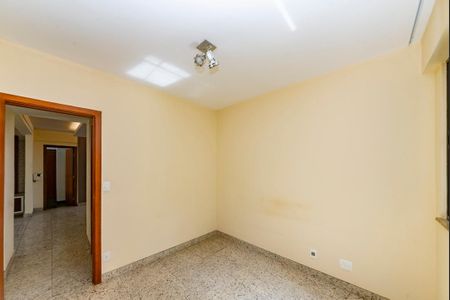 Apartamento à venda com 140m², 3 quartos e 3 vagasQuarto 2