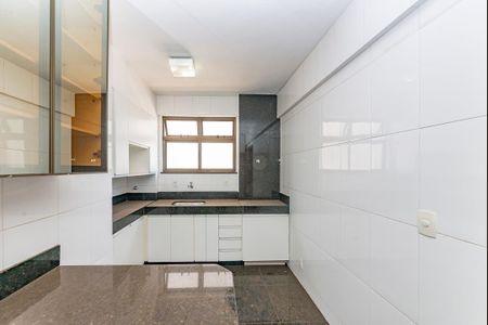 Apartamento à venda com 140m², 3 quartos e 3 vagasCozinha