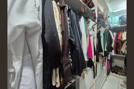 Apartamento à venda com 87m², 3 quartos e 1 vagaCloset da suite 