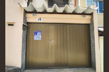 Casa de condomínio à venda com 345m², 4 quartos e 2 vagasPlaca