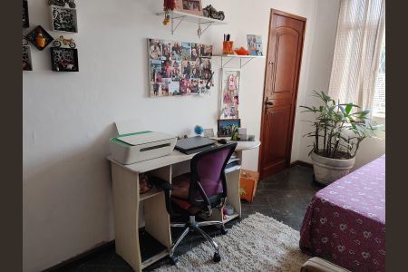 Casa de condomínio à venda com 345m², 4 quartos e 2 vagasQuarto 4 