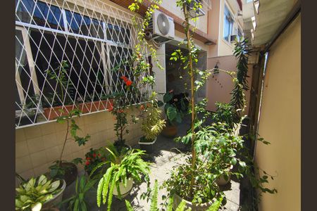 Casa de condomínio à venda com 345m², 4 quartos e 2 vagasGaragem / Quintal