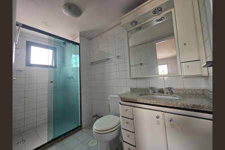 Apartamento à venda com 100m², 2 quartos e 2 vagasBanheiro da Suíte