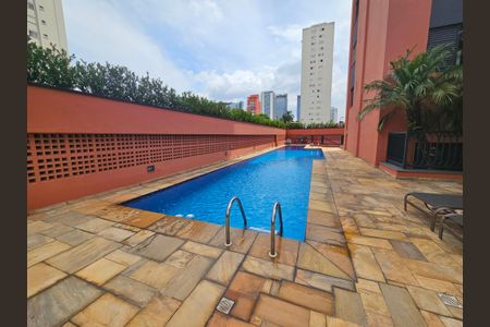 Apartamento à venda com 100m², 2 quartos e 2 vagasÁrea comum - Piscina