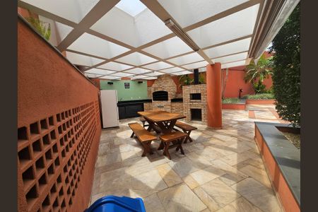 Apartamento à venda com 100m², 2 quartos e 2 vagasÁrea comum - Churrasqueira